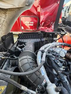 International CV515 Right Air Cleaner / Air Filter Housing