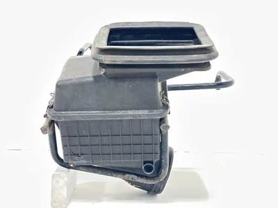 International DuraStar 4300 Right Air Cleaner / Air Filter Housing