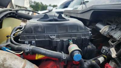 International MV607 Air Cleaner / Air Filter Housing