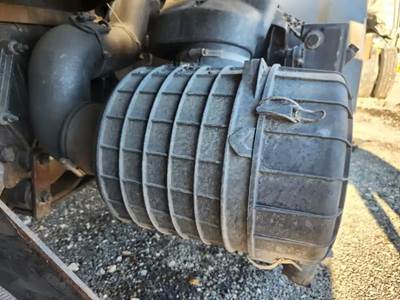 Kenworth K370 Right Air Cleaner / Air Filter Housing
