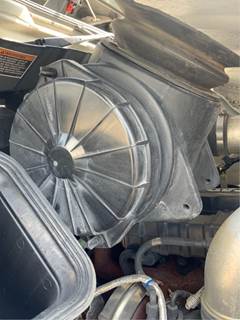 Kenworth T370 Right Air Cleaner / Air Filter Housing