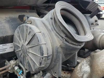 Kenworth T370 Right Air Cleaner / Air Filter Housing