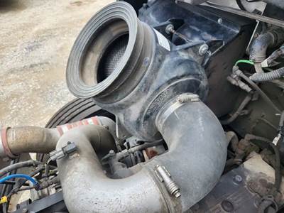 Kenworth T370 Right Air Cleaner / Air Filter Housing