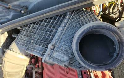 Kenworth T680 Air Cleaner / Air Filter Housing