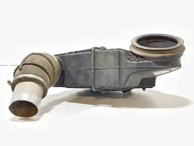 Kenworth T680 Air Cleaner / Air Filter Housing
