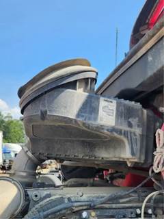 Kenworth T680 Right Air Cleaner / Air Filter Housing