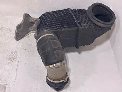 Kenworth T680 Right Air Cleaner / Air Filter Housing
