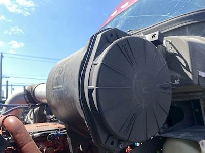 Kenworth T700 Left Air Cleaner / Air Filter Housing