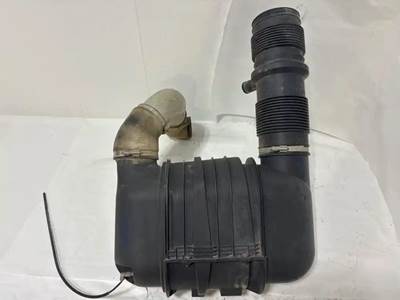 Kenworth T800 Air Cleaner / Air Filter Housing