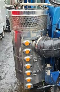 Kenworth W900 Right Air Cleaner / Air Filter Housing