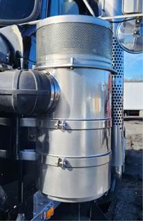 Kenworth W900 Left Air Cleaner / Air Filter Housing