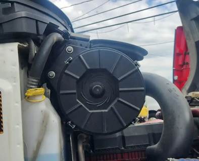 Mack Anthem Right Air Cleaner / Air Filter Housing