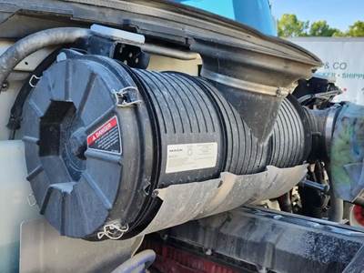 Mack Anthem Right Air Cleaner / Air Filter Housing
