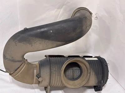 Mack CHN613 Right Air Cleaner / Air Filter Housing