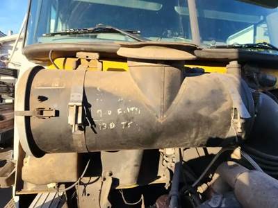 Mack CL713 Right Air Cleaner / Air Filter Housing