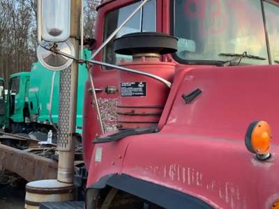 Mack DM690S Right Air Cleaner / Air Filter Housing