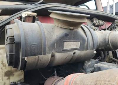 Mack Granite CV713 Right Air Cleaner / Air Filter Housing for a 2003 Mack CV713 Granite