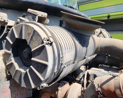 Mack Granite CV713 Right Air Cleaner / Air Filter Housing for a 2006 Mack CV713 Granite