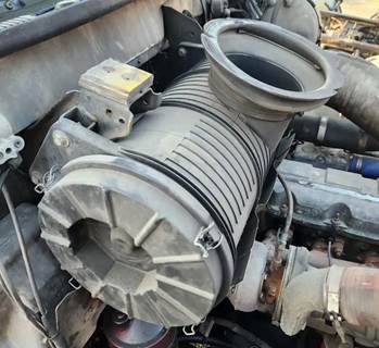 Mack Granite CV713 Right Air Cleaner / Air Filter Housing for a 2007 Mack CV713 Granite