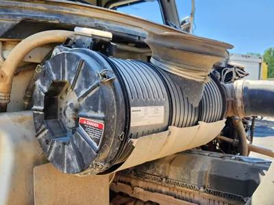 Mack Pinnacle Right Air Cleaner / Air Filter Housing