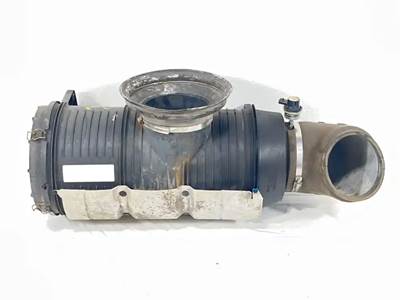 Mack Pinnacle CXU613 Right Air Cleaner / Air Filter Housing for a 2015 Mack CXU613