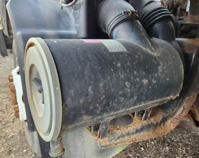 Mitsubishi FH211 Left Air Cleaner / Air Filter Housing