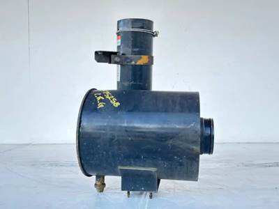 Nissan UD1300 Right Air Cleaner / Air Filter Housing for a 2007 Ud/Nissan UD1300