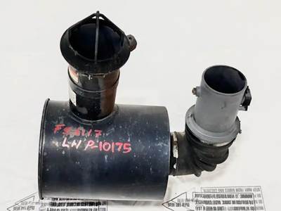 Nissan UD1400 Left Air Cleaner / Air Filter Housing for a 2009 Ud/Nissan UD1400