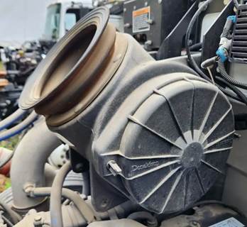 Peterbilt 335 Right Air Cleaner / Air Filter Housing