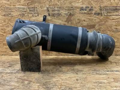 Peterbilt 365 Air Cleaner / Air Filter Housing
