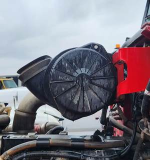 Peterbilt 384 Air Cleaner / Air Filter Housing