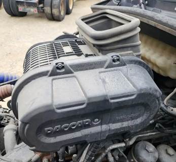 Peterbilt 579 Air Cleaner / Air Filter Housing