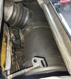 Seagrave Pumpers Air Cleaner / Air Filter Housing