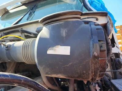 Sterling A9500 Left Air Cleaner / Air Filter Housing