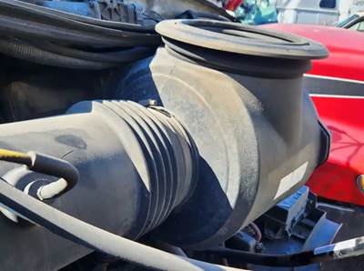 Sterling A9500 Left Air Cleaner / Air Filter Housing