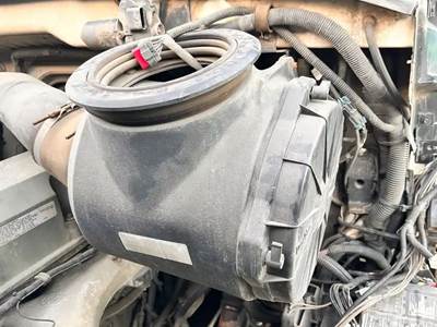 Sterling A9500 Left Air Cleaner / Air Filter Housing