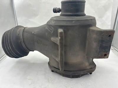 Sterling Acterra Right Air Cleaner / Air Filter Housing