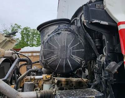 Sterling L8500 Left Air Cleaner / Air Filter Housing