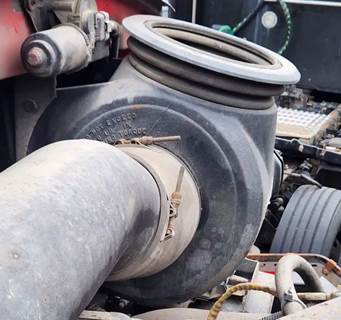 Sterling L9500 Left Air Cleaner / Air Filter Housing