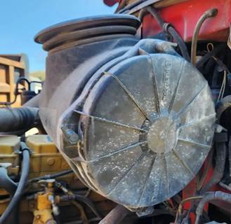 Sterling L9500 Left Air Cleaner / Air Filter Housing