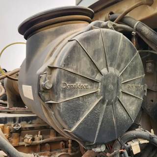 Sterling L9500 Left Air Cleaner / Air Filter Housing
