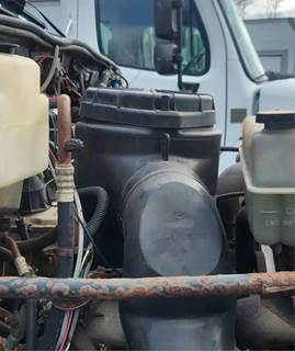 (Used) 1999 Chevrolet C7500, Air Cleaner- Side: Passenger Right Side, Color: