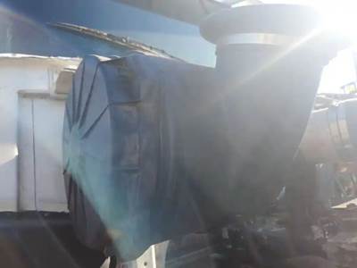 Volvo / WhiteGMC WG64T Right Air Cleaner / Air Filter Housing for a 1995 Volvowhitegmc WG64T