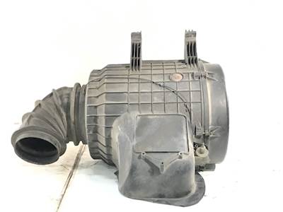 Volvo Right Air Cleaner / Air Filter Housing