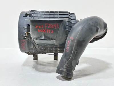 Volvo VNL Right Air Cleaner / Air Filter Housing