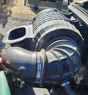 Volvo VNR64T Right Air Cleaner / Air Filter Housing