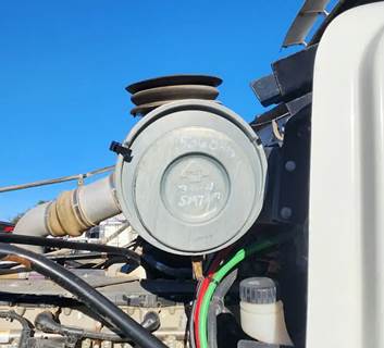 Western Star 4900SA Left Air Cleaner / Air Filter Housing for a 2012 Western Star 4900 SA