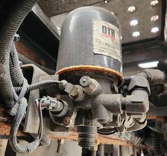 E-One Air Dryer for a 2001 E-One Fire Truck