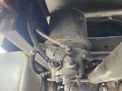 Ford F-750 Air Dryer
