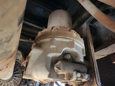 Freightliner 114SD Air Dryer